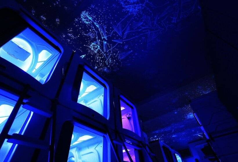 فندق Subspace Hostel