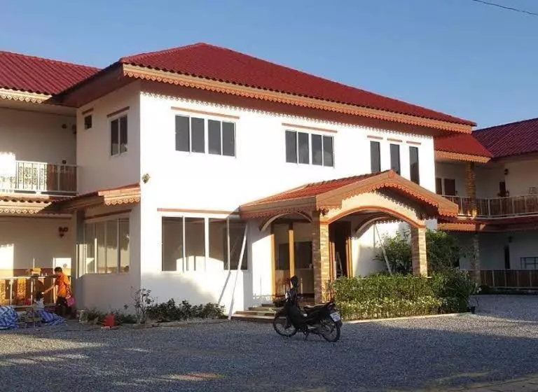 Hotelli The Aam Resort