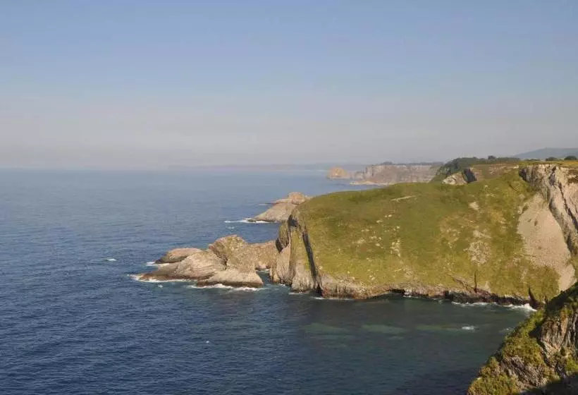 Hotelli Apartamentos Rurales Casona La Sierra