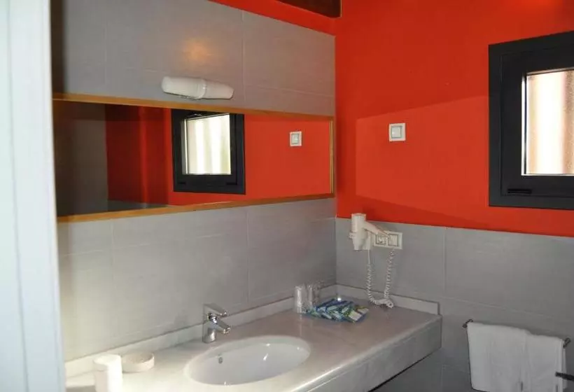 Hotelli Apartamentos Rurales Casona La Sierra