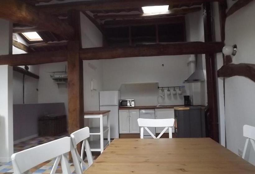 هتل Apartamentos San Francisco 58