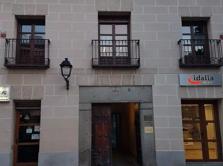 هتل Avila Flats Soterrana Plaza Del Ejercito