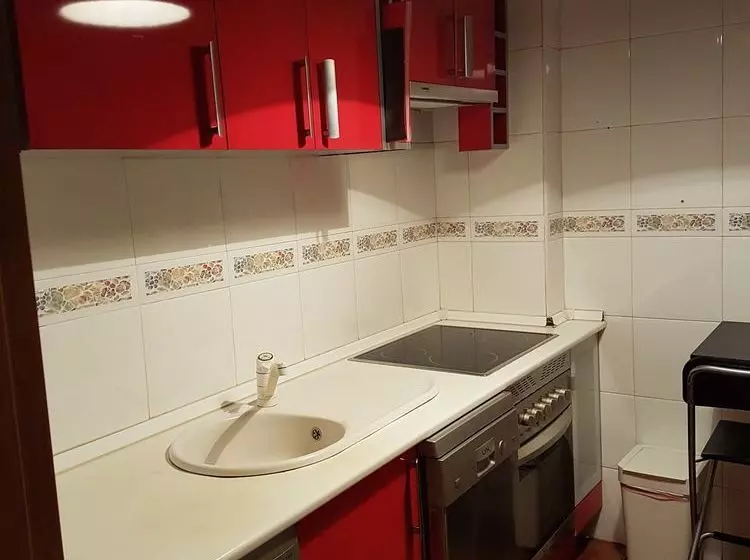 هتل Avila Flats Soterrana Plaza Del Ejercito
