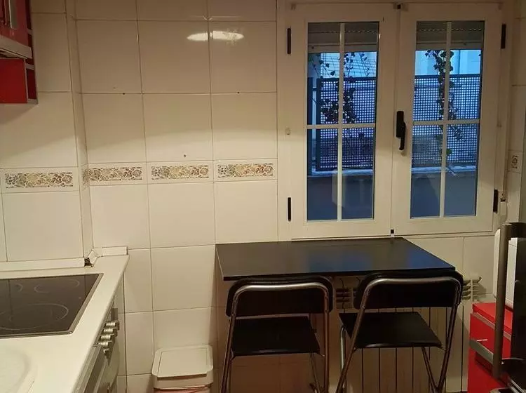 هتل Avila Flats Soterrana Plaza Del Ejercito
