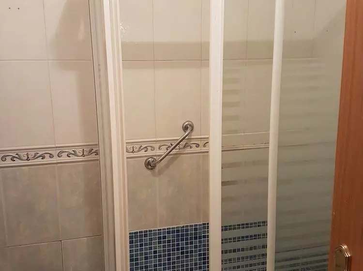 هتل Avila Flats Soterrana Plaza Del Ejercito