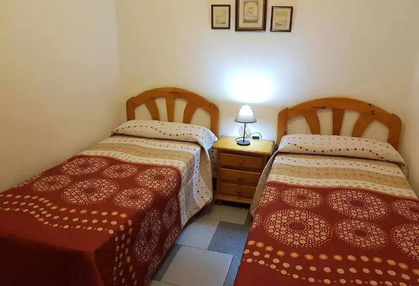 Hotelli Benamahoma Rural