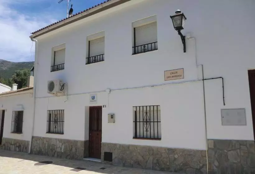 Hotelli Benamahoma Rural