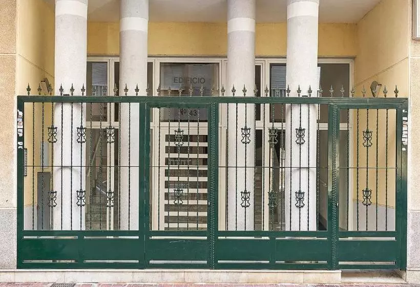 هتل Rafal Apartament