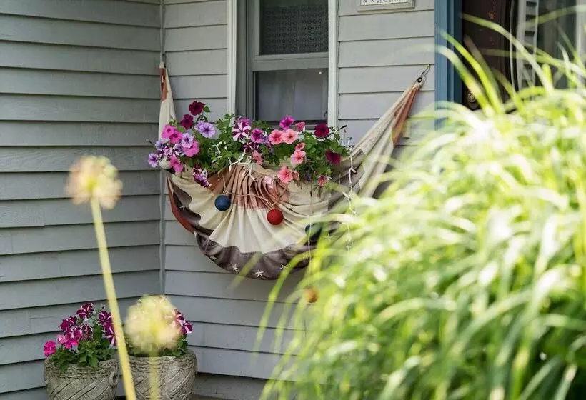 هتل Gardenview Bed And Breakfast
