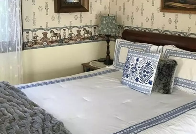 هتل Gardenview Bed And Breakfast