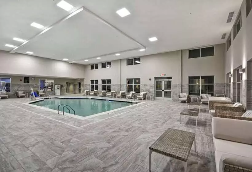 ホテル Homewood Suites By Hilton Detroit