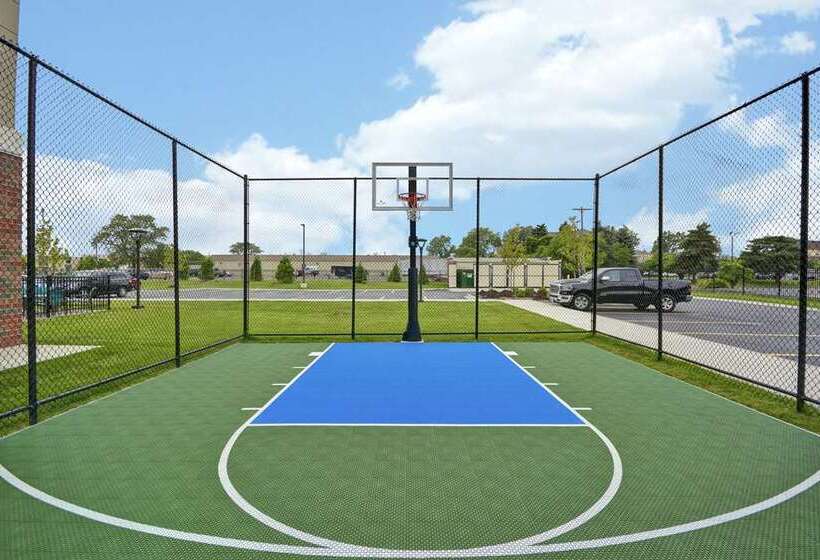 هتل Homewood Suites By Hilton Detroit