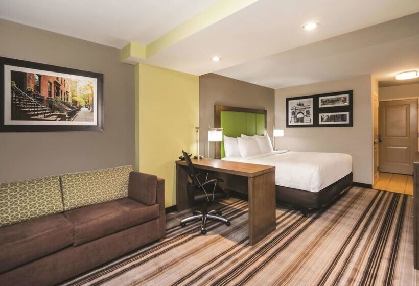 فندق La Quinta Inn & Suites By Wyndham Brooklyn Central