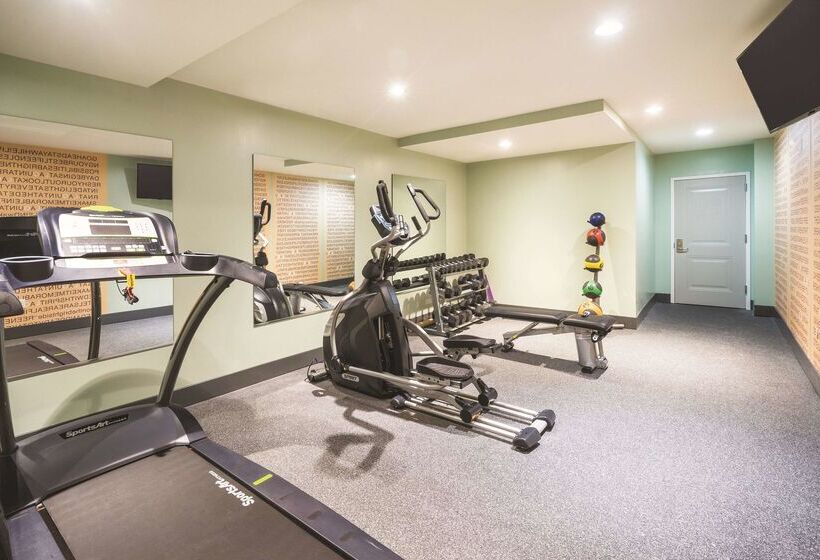 فندق La Quinta Inn & Suites By Wyndham Brooklyn Central