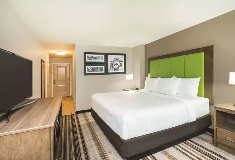 Hotelli La Quinta Inn & Suites By Wyndham Brooklyn Central