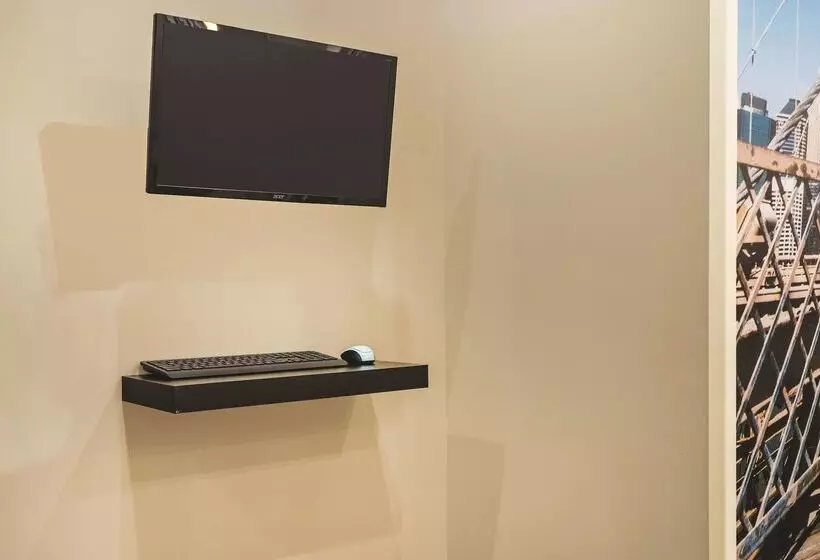 Hotelli La Quinta Inn & Suites By Wyndham Brooklyn Central