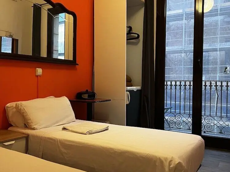 هتل Pension Arosa