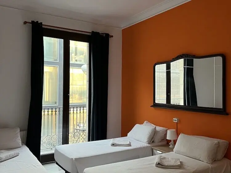 هتل Pension Arosa