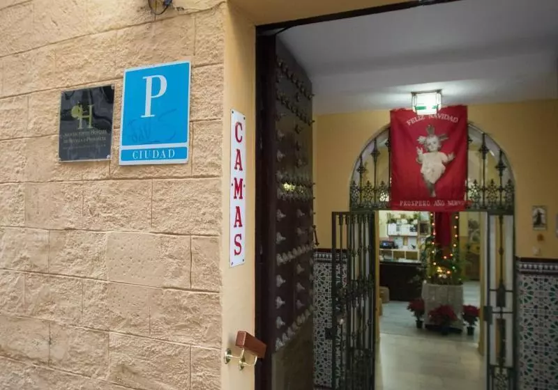 هتل Pension Javier