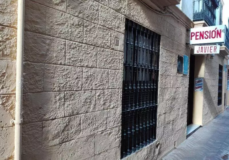هتل Pension Javier
