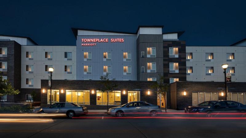 فندق Towneplace Suites By Marriott Milwaukee Oak Creek