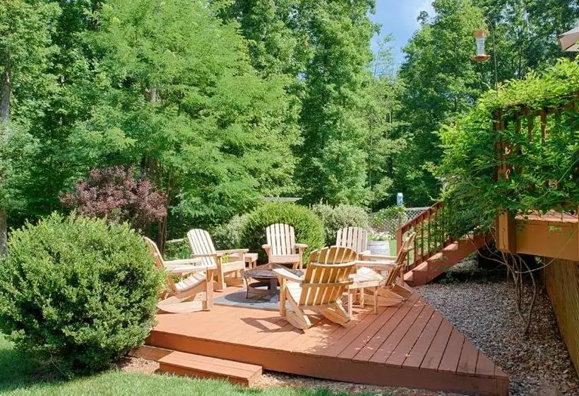 Hotelli Uphill House B&b