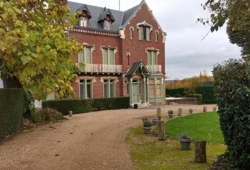 ホテル La Villa Ariane