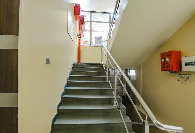 Jk Rooms 127 Hotel Parashar Check In