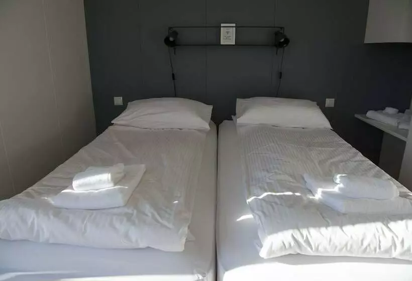 هتل Brú Guesthouse