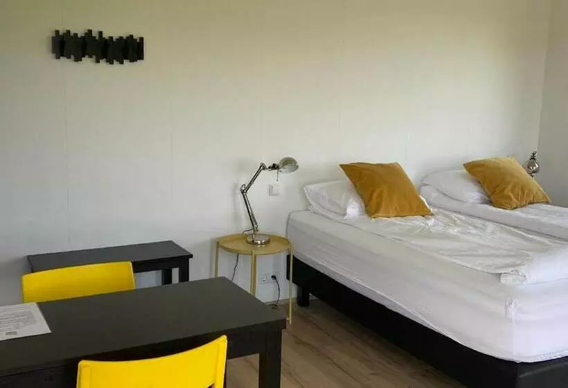 هتل Brú Guesthouse