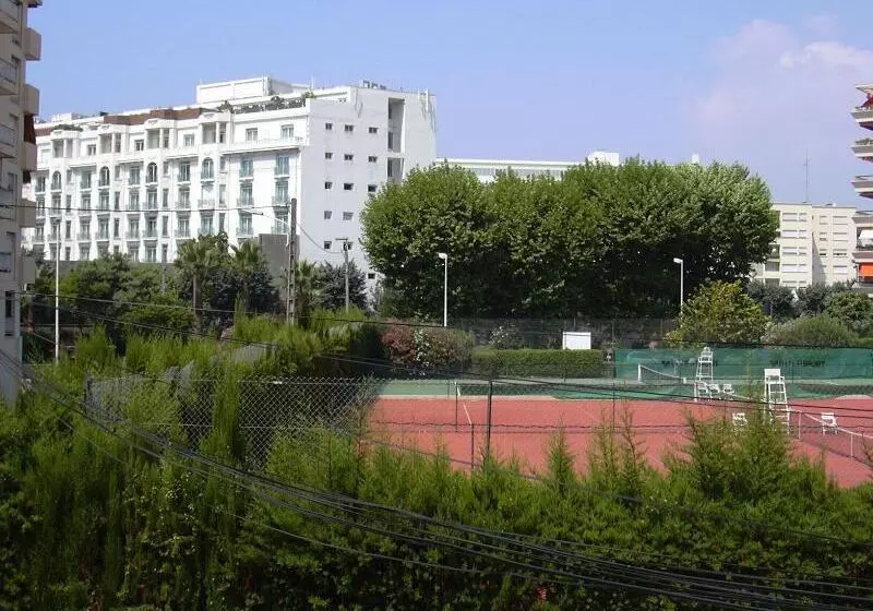 Hotel Croisetteoasis