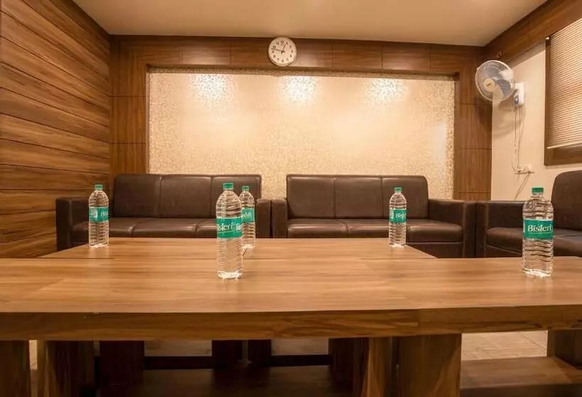 ホテル Elite Suites Mint Gomti Nagar