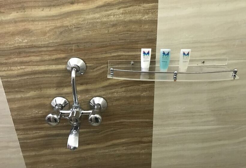 Отель Elite Suites Mint Gomti Nagar