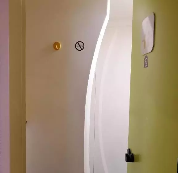 ホテル F1 Epinay Sur Orge