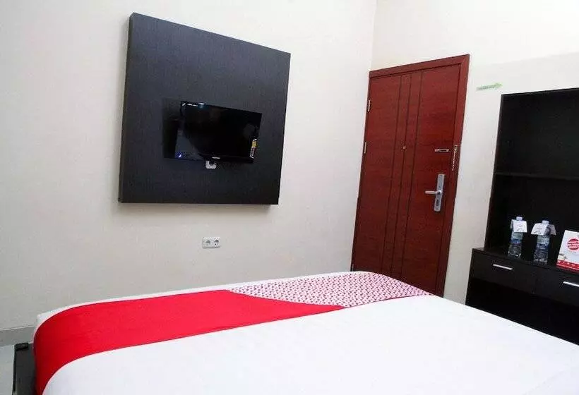 Reddoorz At Hotel Gajah Mada Palu