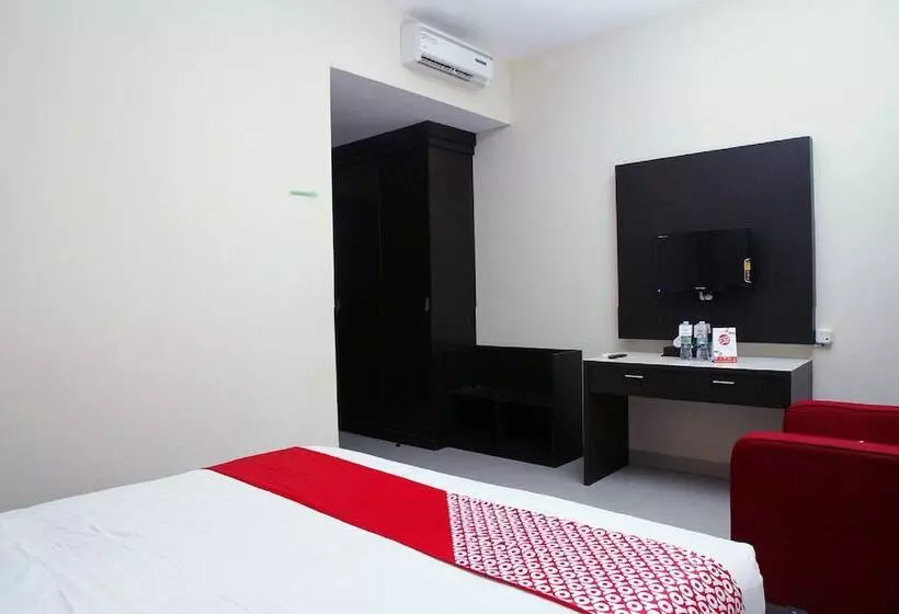 Reddoorz At Hotel Gajah Mada Palu
