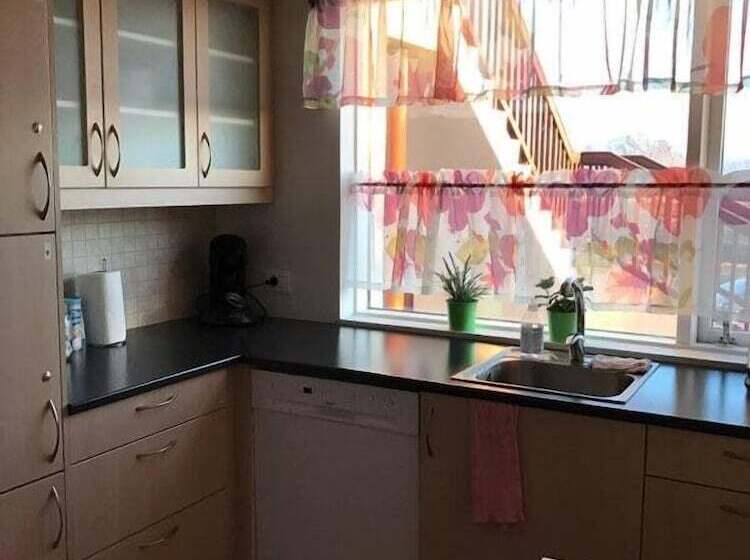 هتل House On The Hill