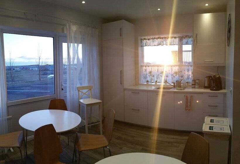 هتل House On The Hill