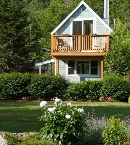 Hotelli Inn At Ellis River