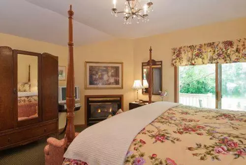 Hotelli Inn At Ellis River