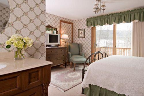 酒店 Inn At Ellis River