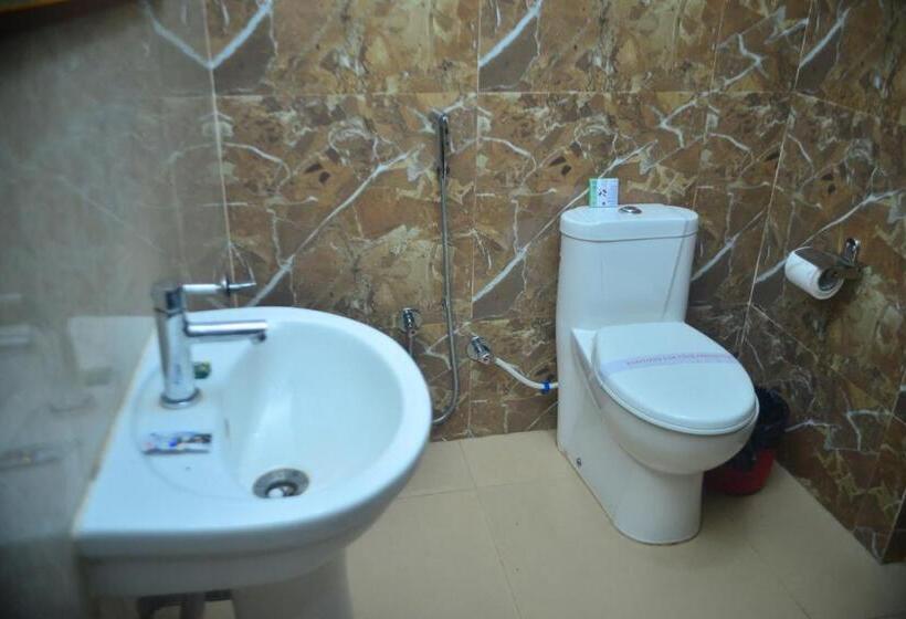 בית מלון כפרי Jora Palace