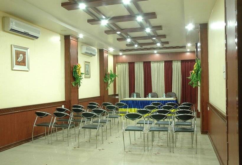 בית מלון כפרי Jora Palace