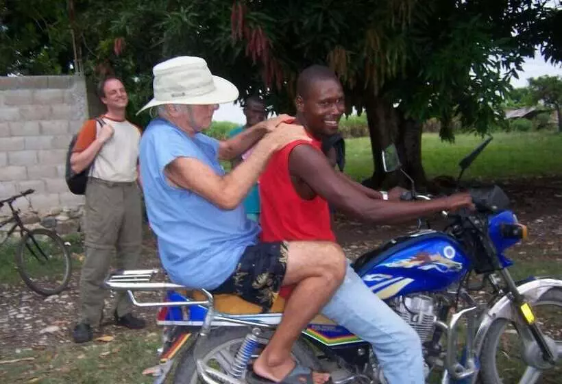 هتل Kiskeya Guest House