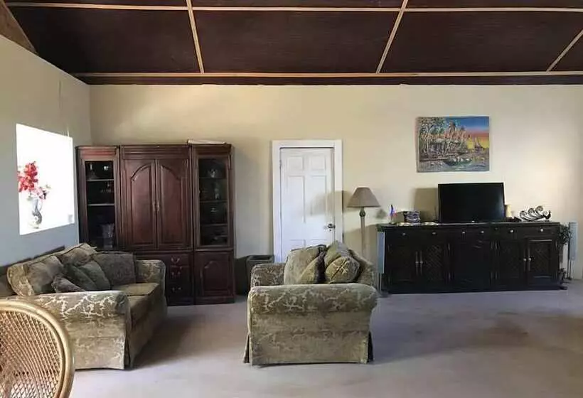 هتل Kiskeya Guest House