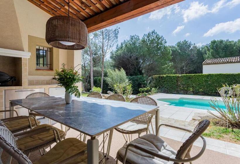 Отель Le Mas De Suzette