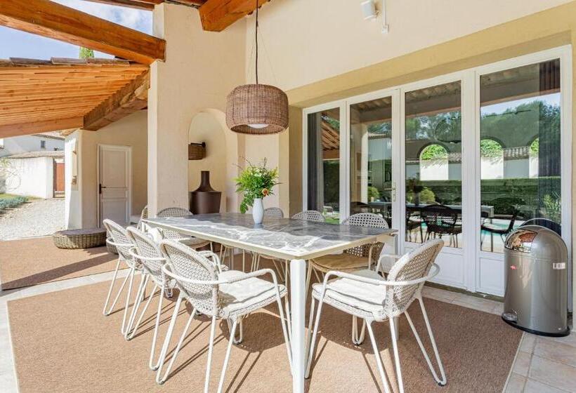 Отель Le Mas De Suzette