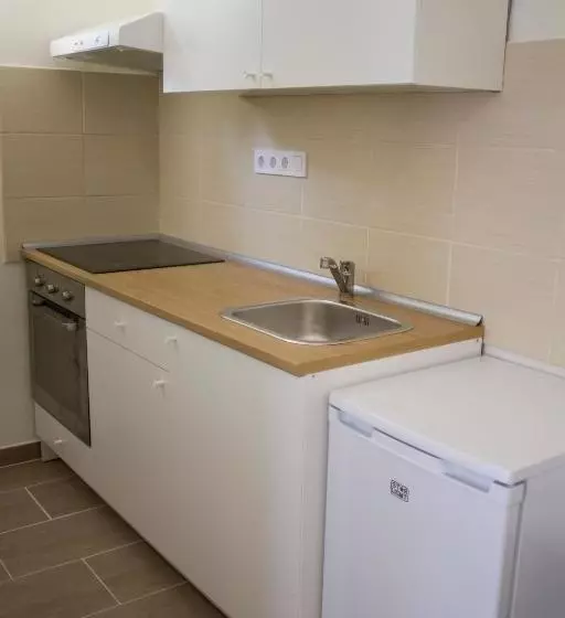 Hotelli Microstore Airport Panzio