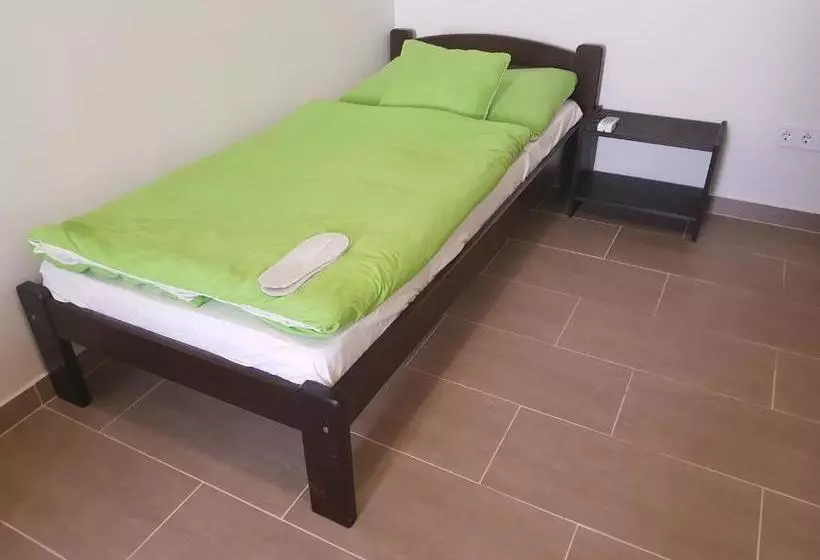 Hotelli Microstore Airport Panzio