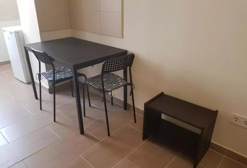 Hotelli Microstore Airport Panzio